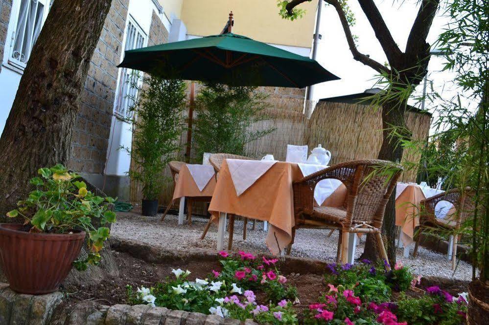 La Luna Di Roma B&B Dış mekan fotoğraf